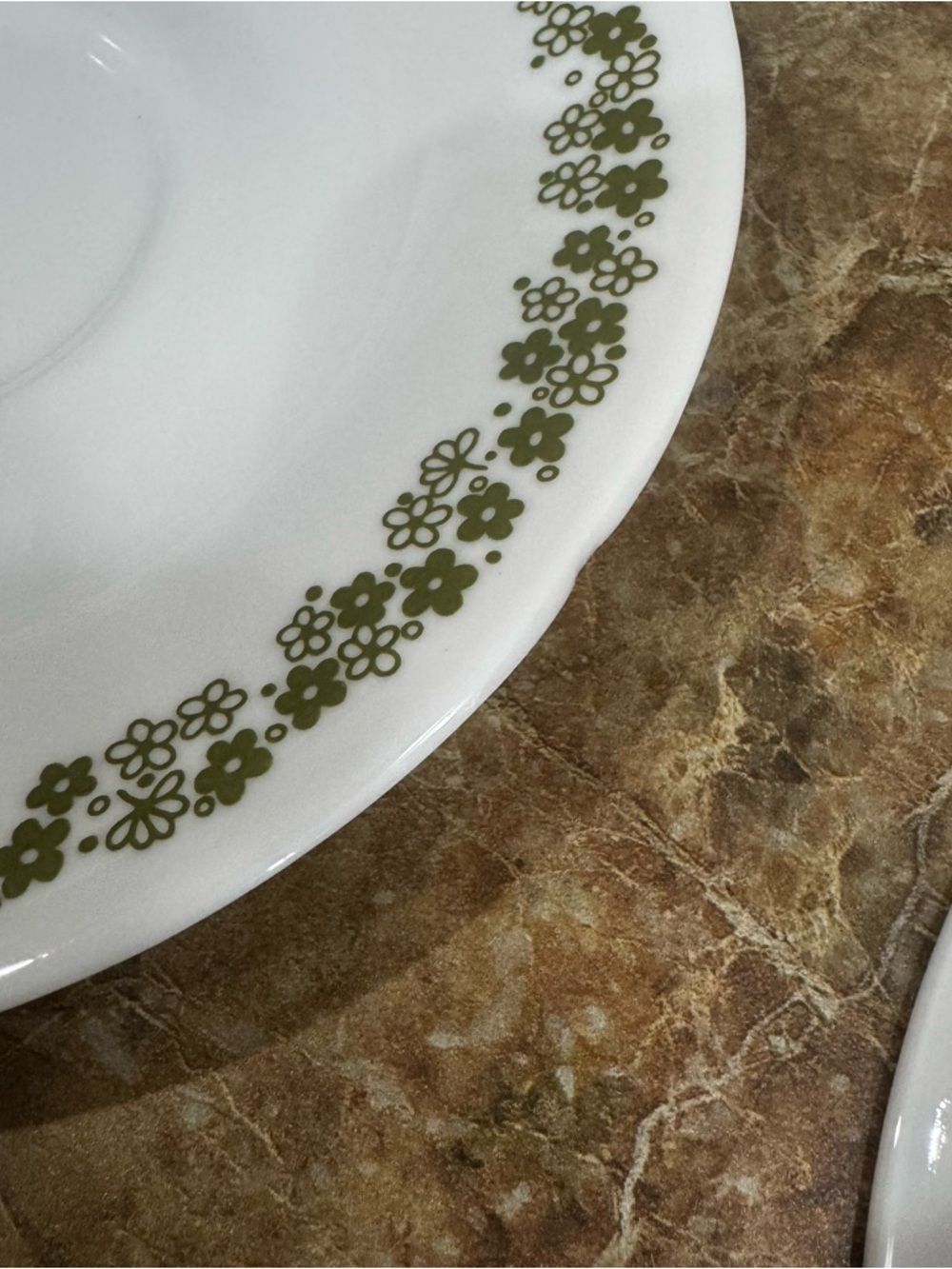 Vintage Corelle Crazy Daisy Spring Blossom Saucers Set Of 8 Green Flower - Picture 3 of 3